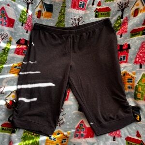 Women's Black Casual Capris